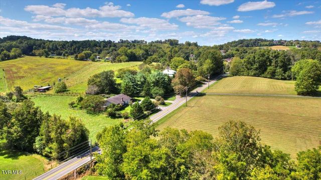 965 Old Gray Station Road, Johnson City, TN 37615