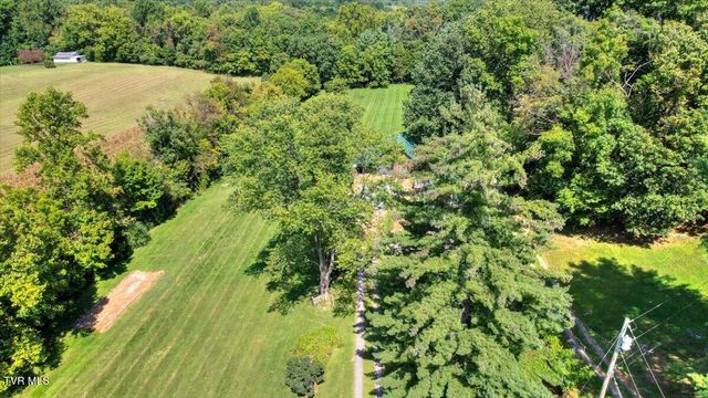 965 Old Gray Station Road, Johnson City, TN 37615