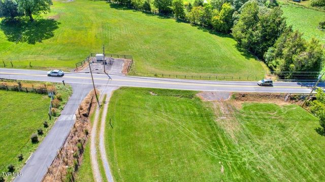 965 Old Gray Station Road, Johnson City, TN 37615