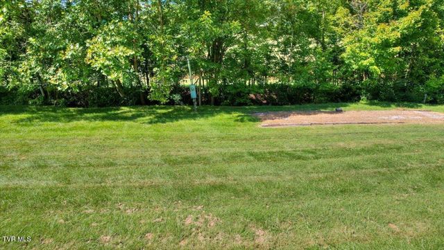 965 Old Gray Station Road, Johnson City, TN 37615