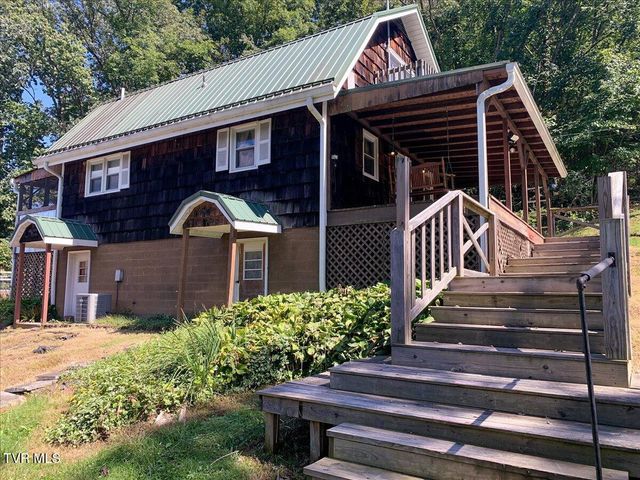 965 Old Gray Station Road, Johnson City, TN 37615