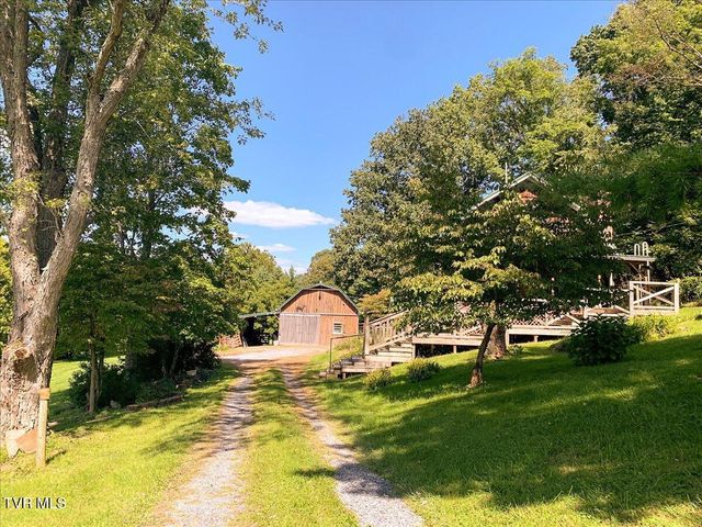 965 Old Gray Station Road, Johnson City, TN 37615