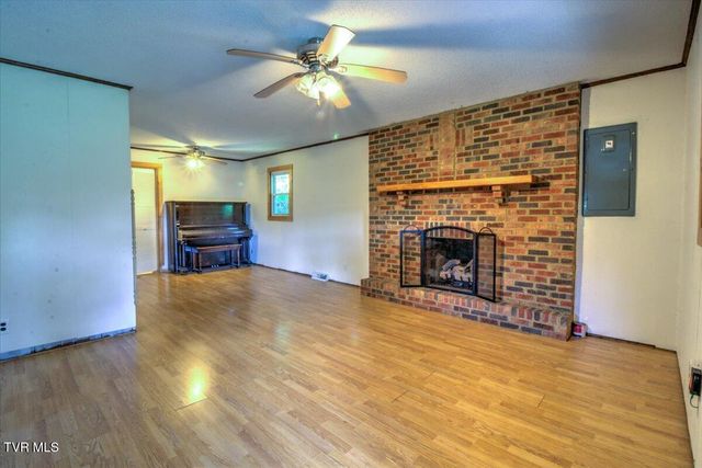 965 Old Gray Station Road, Johnson City, TN 37615