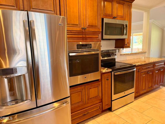 20175 Village 20, Camarillo, CA 93012