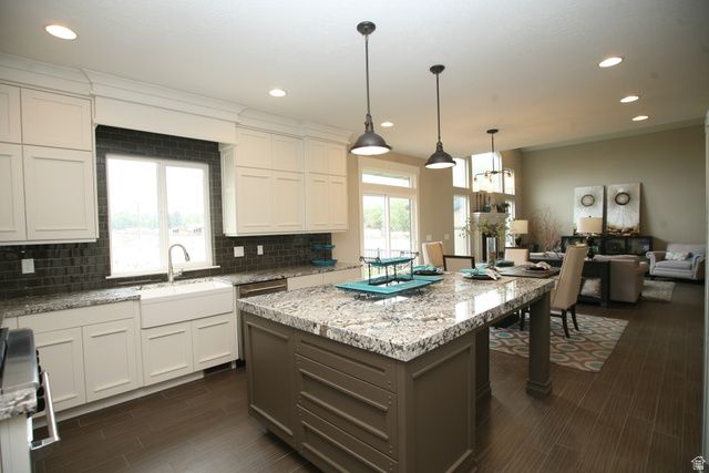 602 W 2825 N, Pleasant View, UT 84414