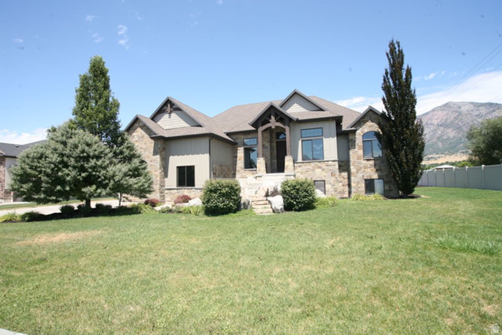 602 W 2825 N, Pleasant View, UT 84414