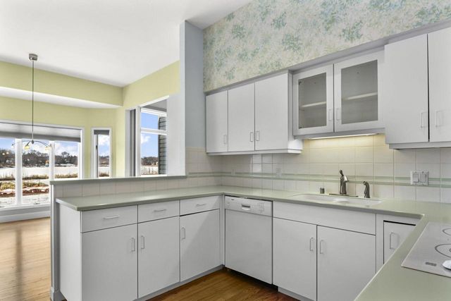 1122 Middleton Street, Madison, WI 53717