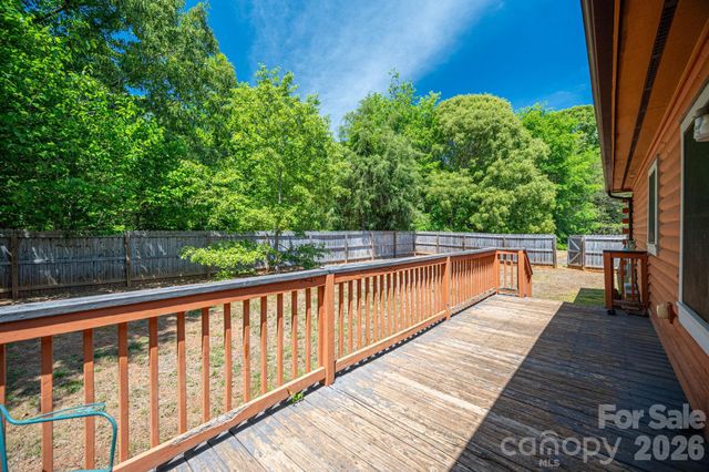 170 Countrytyme Lane, Iron Station, NC 28080