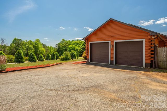 170 Countrytyme Lane, Iron Station, NC 28080