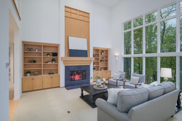 14898 Boulder Pointe Road, Eden Prairie, MN 55347