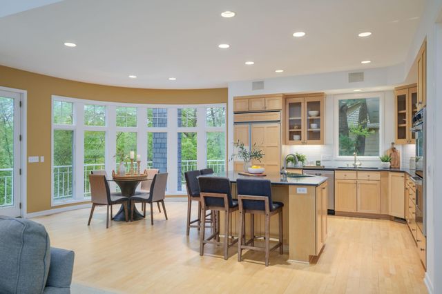 14898 Boulder Pointe Road, Eden Prairie, MN 55347