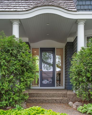 14898 Boulder Pointe Road, Eden Prairie, MN 55347