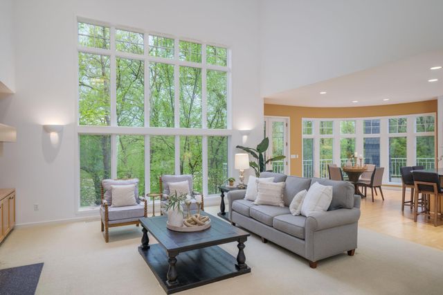 14898 Boulder Pointe Road, Eden Prairie, MN 55347