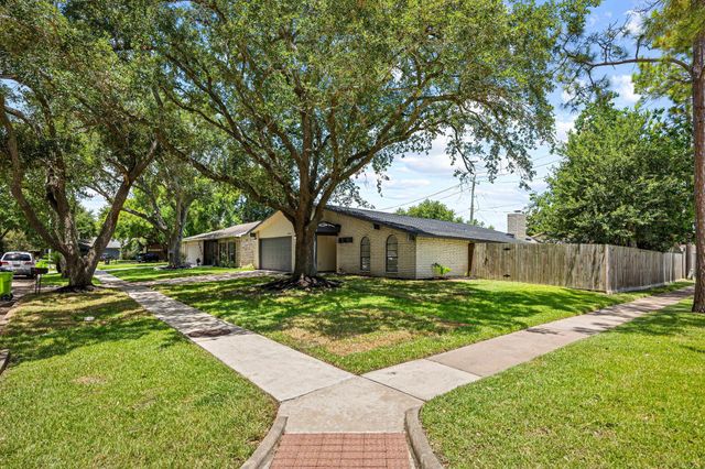 2002 Eastfield Circle, Missouri City, TX 77459