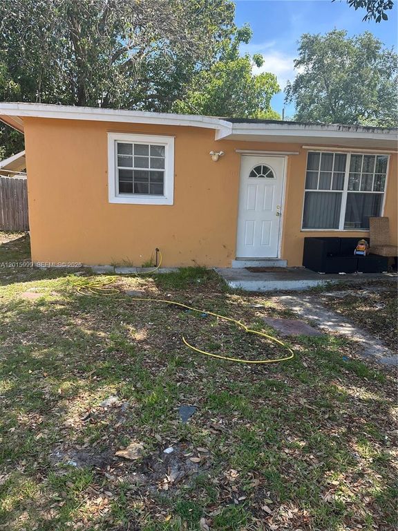 4141 SW 32nd Dr, West Park, FL 33023