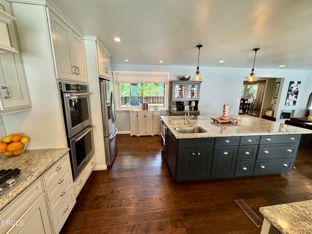 2013 El Vista Court, Glendale, CA 91208