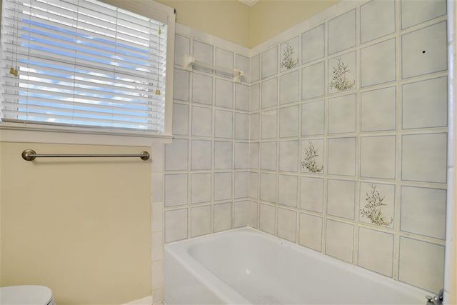241 Spring Street, Lake Charles, LA 70605