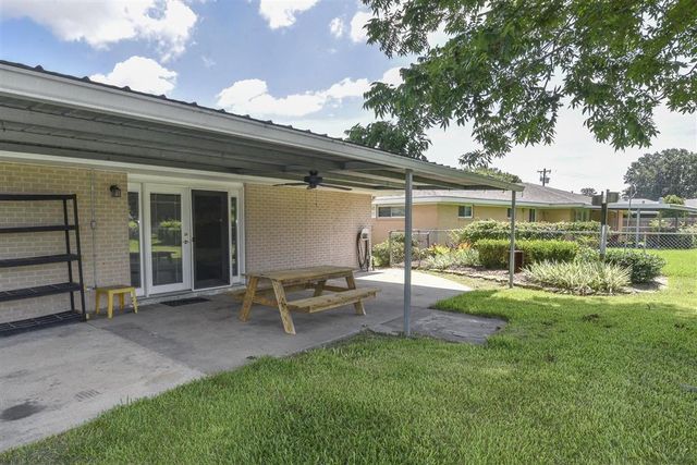 241 Spring Street, Lake Charles, LA 70605