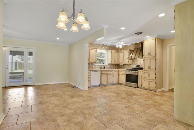 241 Spring Street, Lake Charles, LA 70605