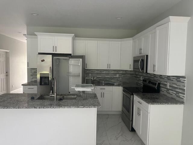 346 Perry Avenue, Greenacres, FL 33463