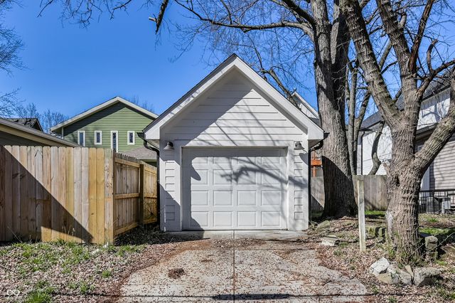 1131 Jefferson Avenue, Indianapolis, IN 46201