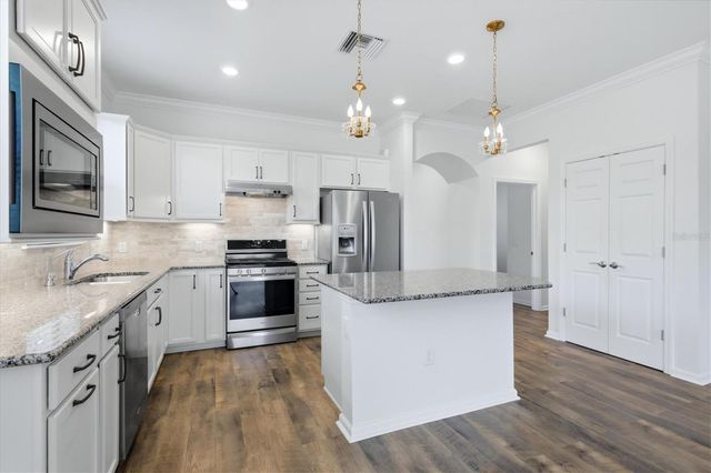 17039 HAMPTON FALLS TERRACE, Bradenton, FL 34202