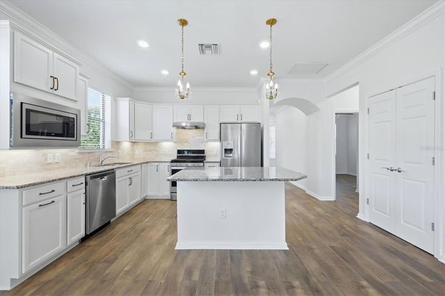 17039 HAMPTON FALLS TERRACE, Bradenton, FL 34202