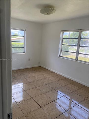 14315 NW 12th Ave, Miami, FL 33168