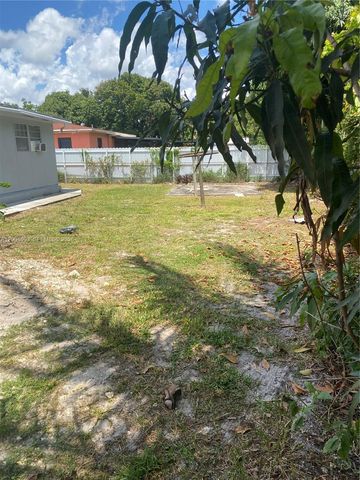 14315 NW 12th Ave, Miami, FL 33168