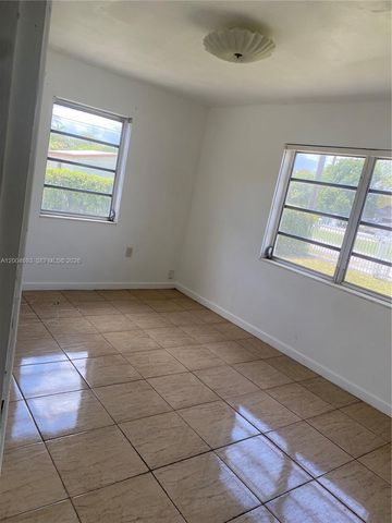 14315 NW 12th Ave, Miami, FL 33168