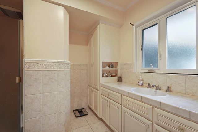 2202 N Stockton St, Stockton, CA 95204