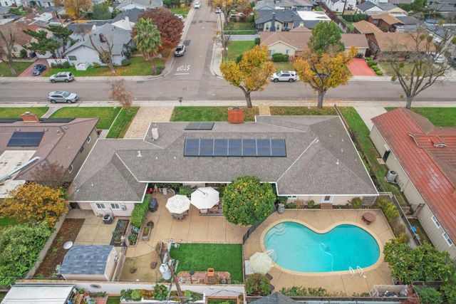 2202 N Stockton St, Stockton, CA 95204