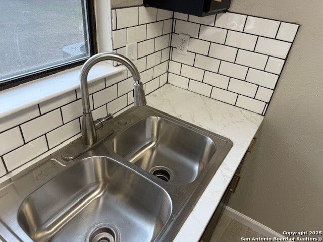 2631 Buffalo Pass, San Antonio, TX 78245