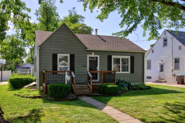 2506 60th Street, Des Moines, IA 50322