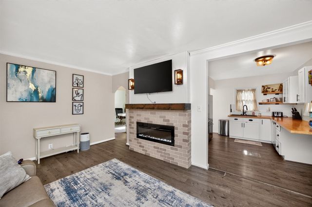 2506 60th Street, Des Moines, IA 50322
