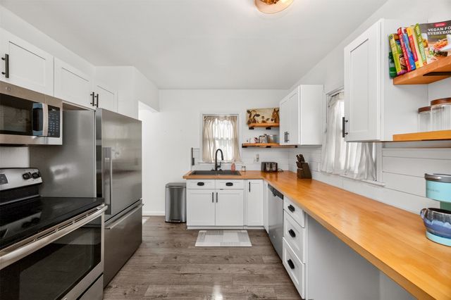 2506 60th Street, Des Moines, IA 50322