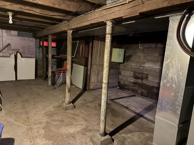 609 Vaughn Ave, Ashland, WI 54806