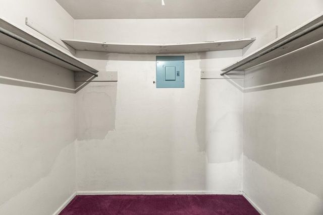 1103 NW 3rd St, Andrews, TX 79714