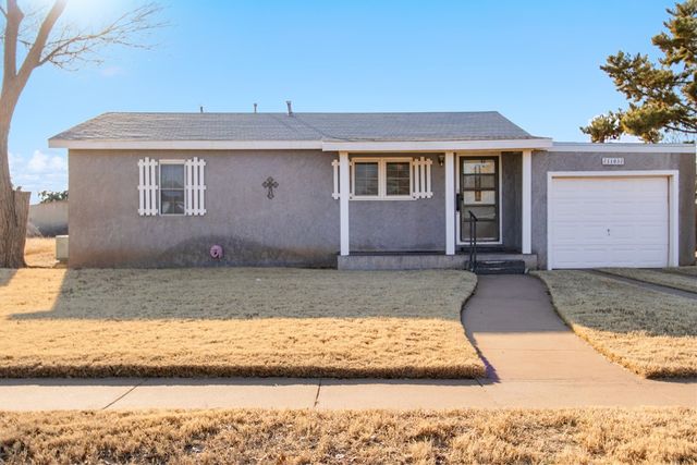 1103 NW 3rd St, Andrews, TX 79714