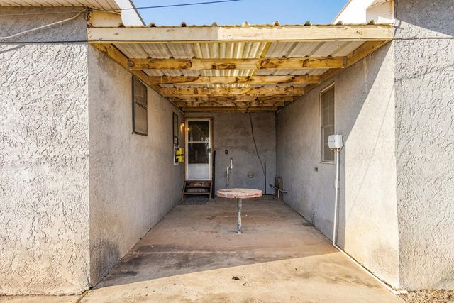 1103 NW 3rd St, Andrews, TX 79714