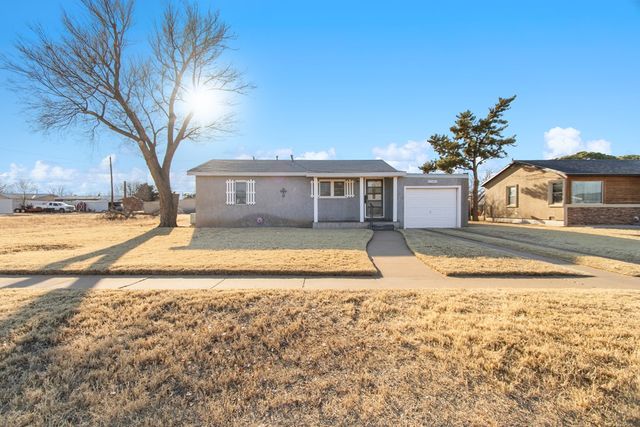 1103 NW 3rd St, Andrews, TX 79714