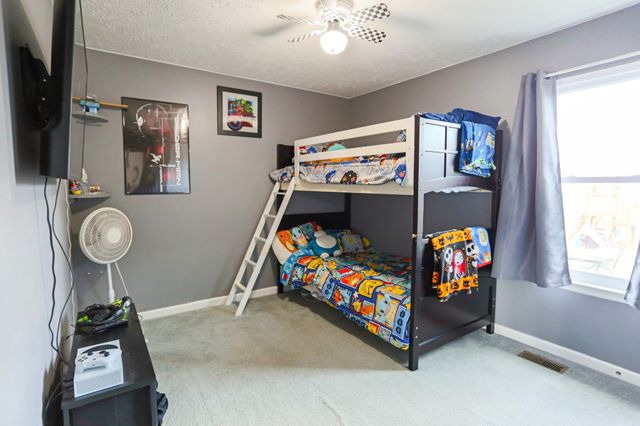 1111 Gardendale Dr, Murfreesboro, TN 37130