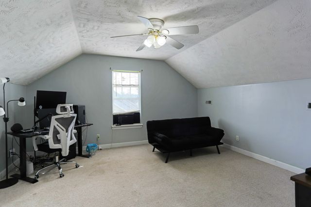 1111 Gardendale Dr, Murfreesboro, TN 37130