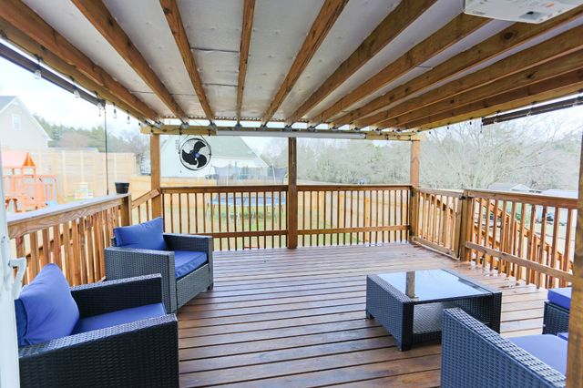 1111 Gardendale Dr, Murfreesboro, TN 37130