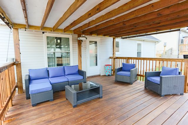 1111 Gardendale Dr, Murfreesboro, TN 37130