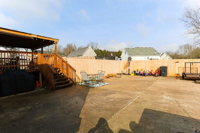 1111 Gardendale Dr, Murfreesboro, TN 37130