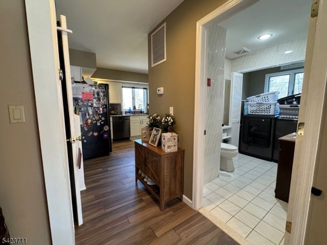 33 Woodsedge Ave, Mount Olive Twp., NJ 07828