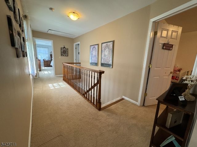 33 Woodsedge Ave, Mount Olive Twp., NJ 07828