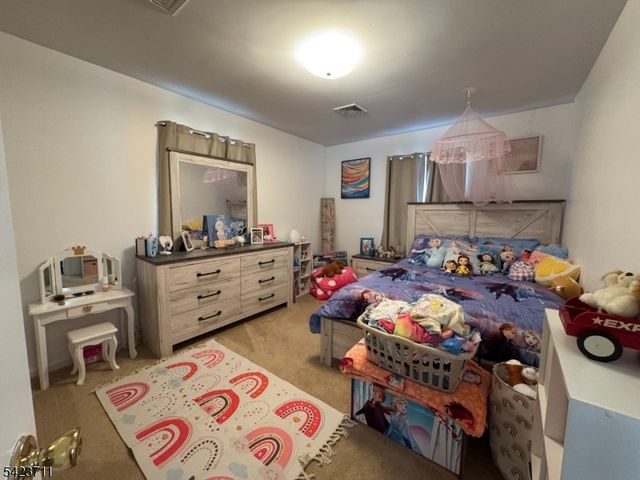 33 Woodsedge Ave, Mount Olive Twp., NJ 07828