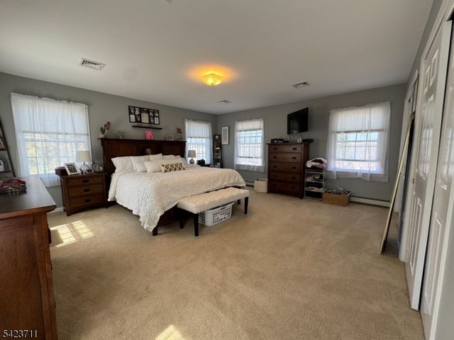 33 Woodsedge Ave, Mount Olive Twp., NJ 07828